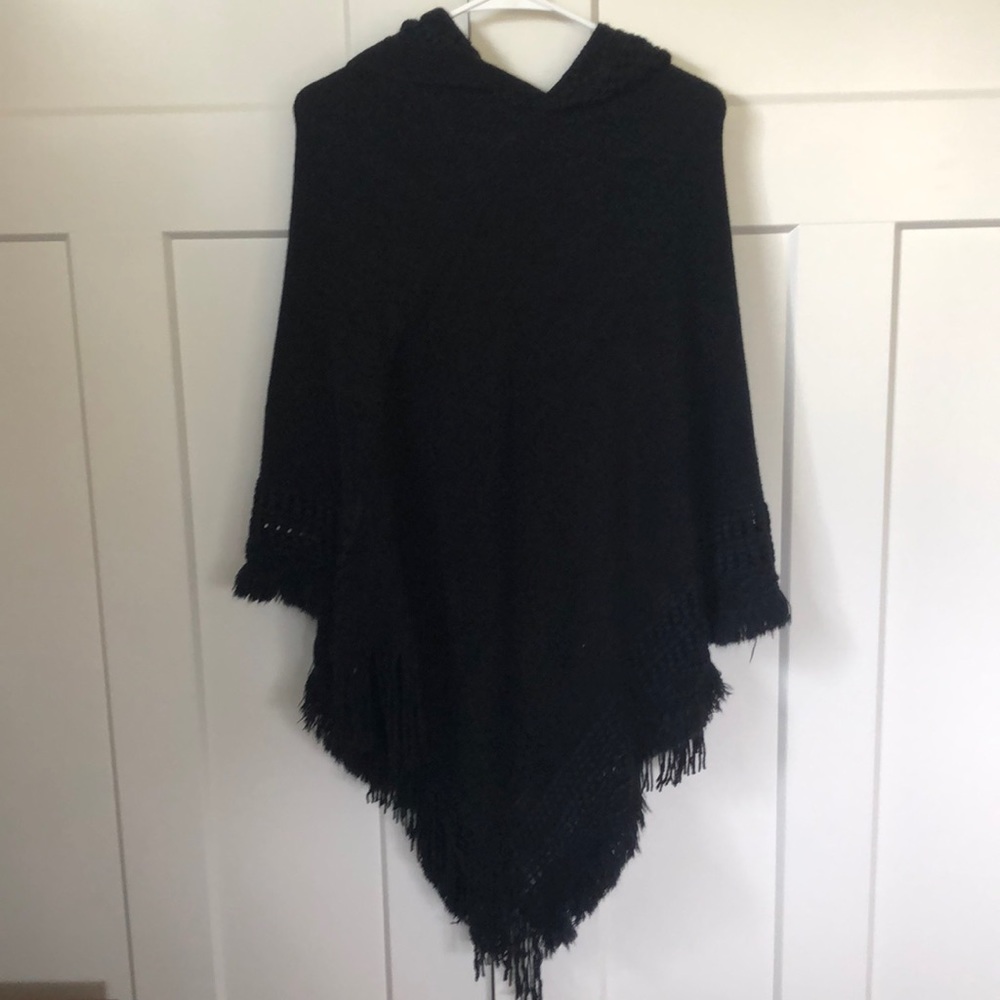 Hooded fringe pullover